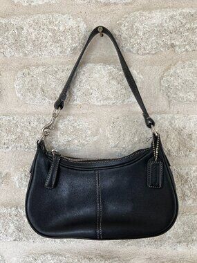 Vintage Coach 7593 Hampton Demi Hobo Y2K black white stitching silver hardware